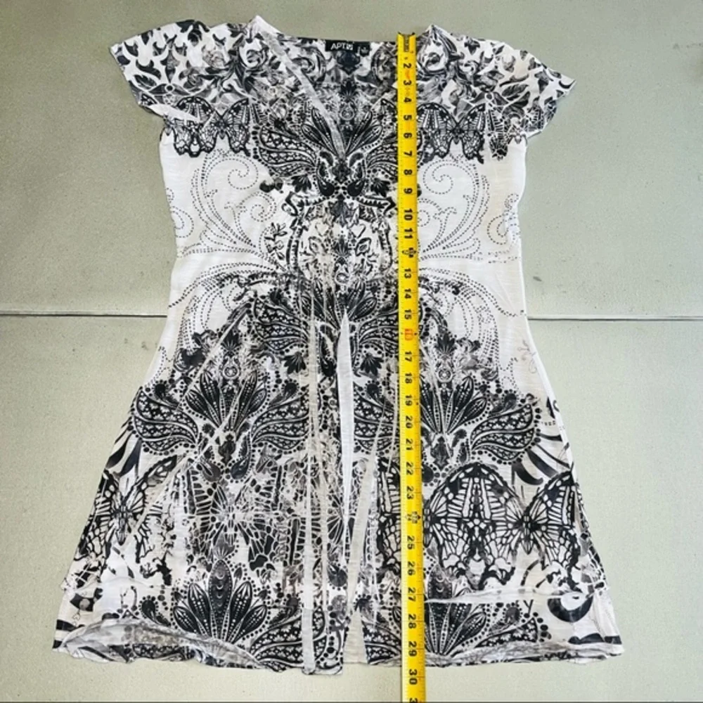 MODERN Striking APT 9 chic FLORAL patterned V NECK silky sheen LONGER IN LENTGH - Picture 11 of 12